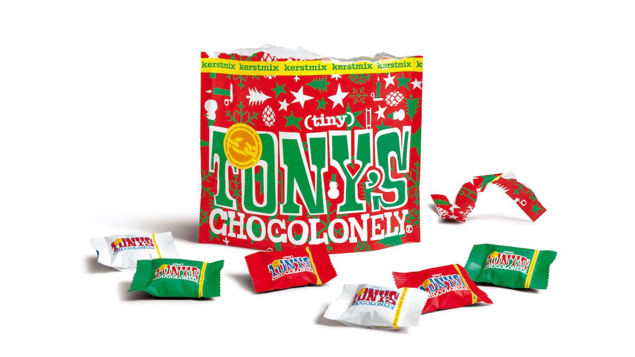 Illustratie voor: Wil je proeven: Tony’s Chocolonely kerstreep met melkchocolade en gemberkoekjes