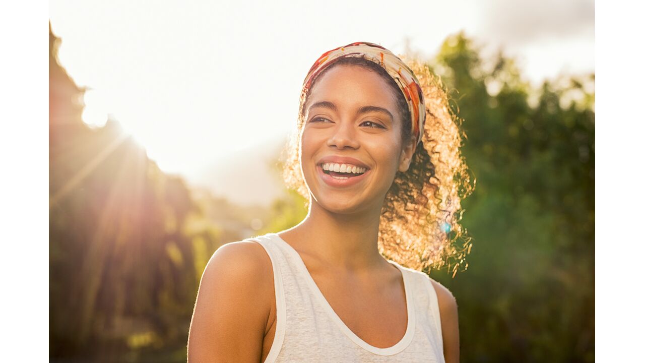 Illustratie voor: Haar twisten: dit is hoe je de fabulous twist out look krijgt