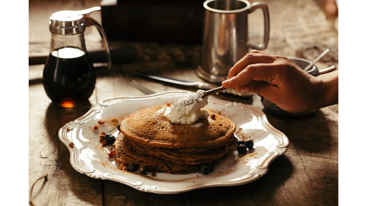 Illustratie voor: Recept: Banaan-ei pannenkoeken super simpel en healthy