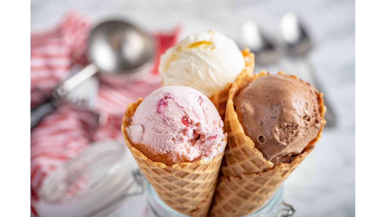 Illustratie voor: Science says: ijs eten maakt je slimmer en gelukkiger