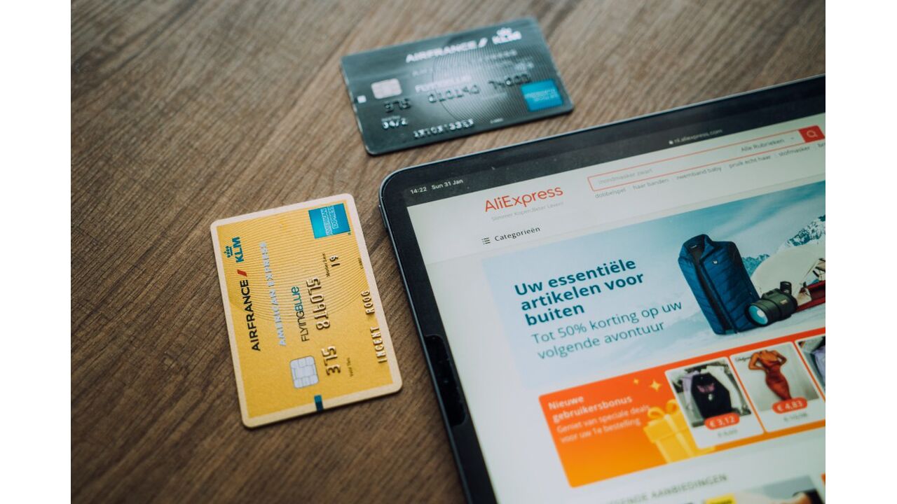 Illustratie voor: Shoppen bij webshops als SHEIN en AliExpress wordt vanaf vandaag een stuk duurder
