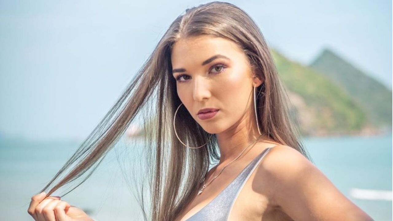 Illustratie voor: ZIEN: Amber van Temptation Island heeft een mega tattoo laten zetten