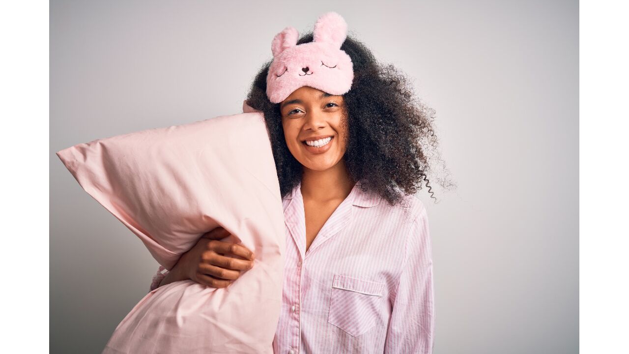 Illustratie voor: OMG! H&M verkoopt nu pyjama’s met hotdogs en frietjes