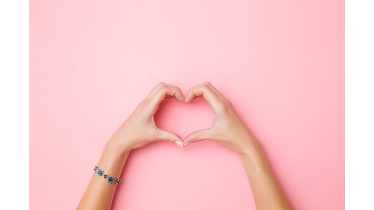 Illustratie voor: Dit is alles wat we weten over de vriend van Gina Singels (van Girlysblog)