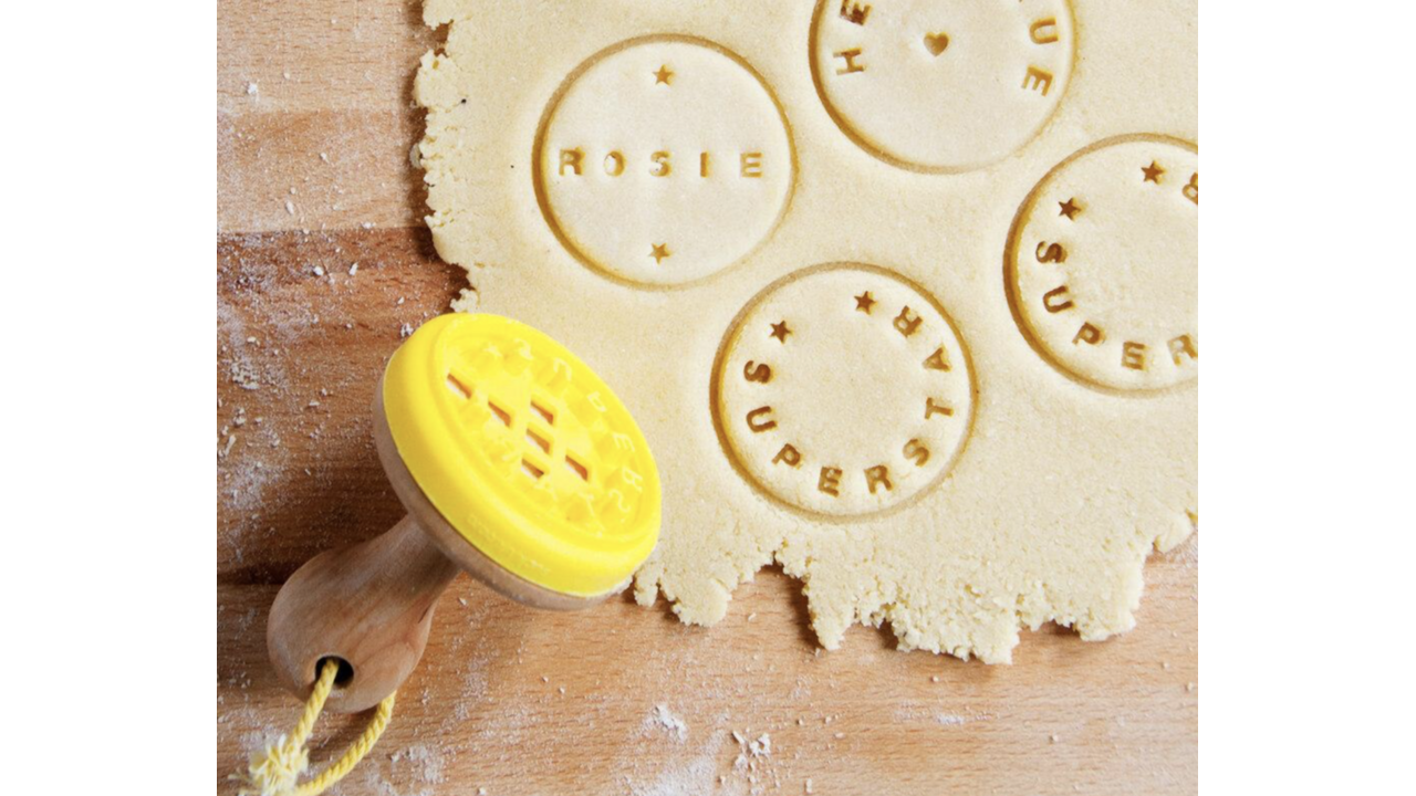 Illustratie voor: Met deze ‘gepersonaliseerde koekstempel’ geef jij je baksels een persoonlijke touch
