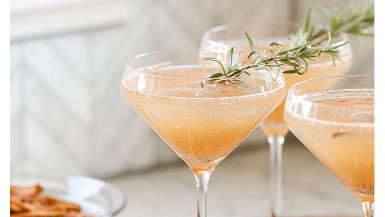 spiced-pear-martini