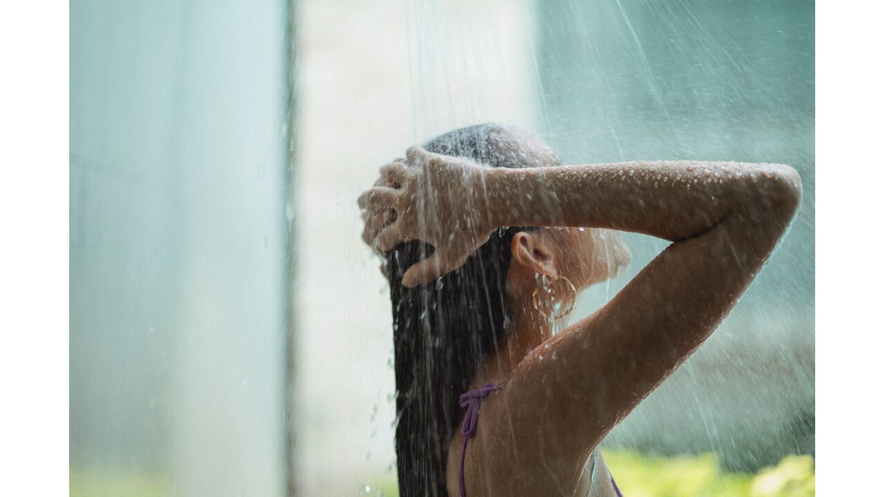 reverse-hair-washing