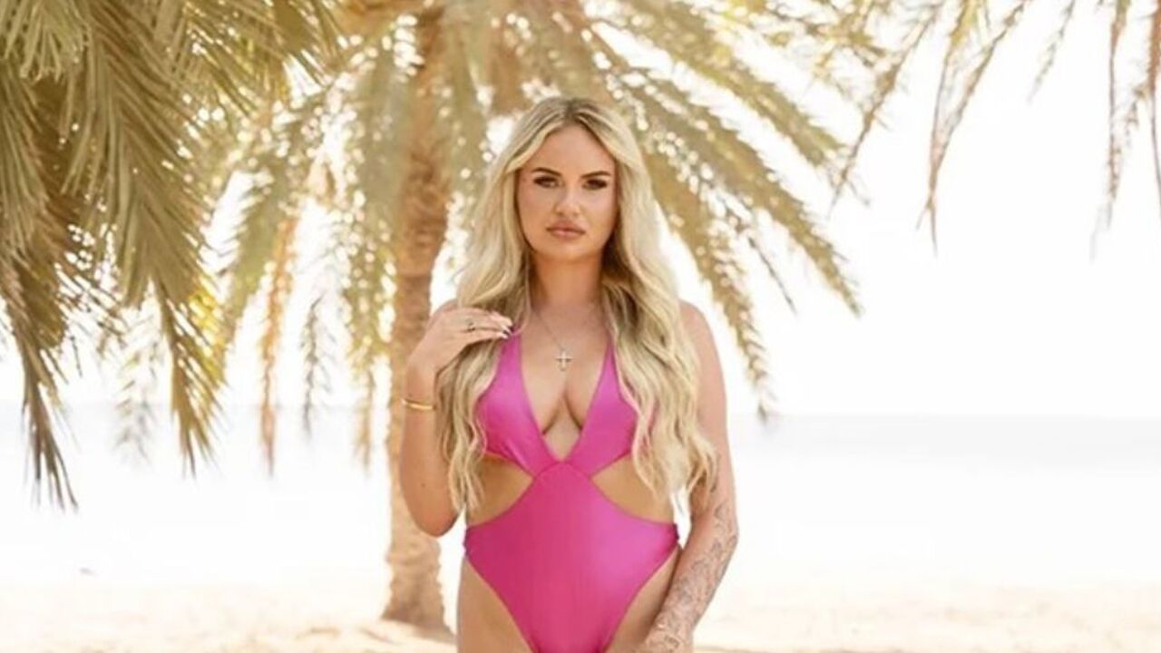 Demi van Ex on the Beach.