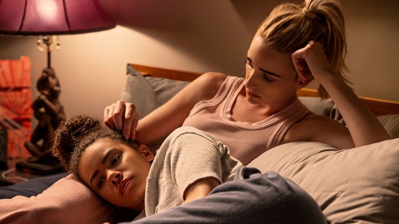 Ginny die bij Georgia op schoot ligt.