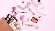 Illustratie voor: Zo weet jij of jouw make-up over datum is