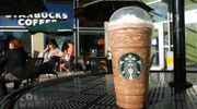 Illustratie voor: Met deze TikTok-hack maak je zelf een Starbucks Frappé