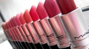 Illustratie voor: Zo scoor jij vandaag een gratis MAC lipstick