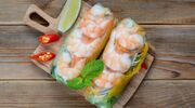 Illustratie voor: Vers uit de zee: dit is hét recept voor springrolls met gamba’s