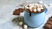 Illustratie voor: Yummy! Zo maak je zelf hot chocolate bombs