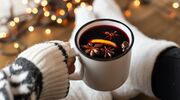 Illustratie voor: Vergeet glühwein: deze kerst gaan we allemaal aan de Glu Gin