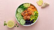Illustratie voor: Poké bowl recepten: 5 verschillende soorten die je wilt proberen
