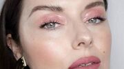 Illustratie voor: Beautytrend: dit is hoe je glossy eyelids maakt