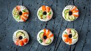 Illustratie voor: Sushi donuts zijn hartstikke populair én lekker (en zo maak je ze)
