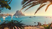 Illustratie voor: Goedkoop naar Ibiza? Met deze tips kun jij met een low budget naar dit eiland