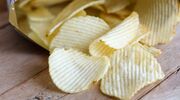 Illustratie voor: Gek weetje: waarom een zak chips zoveel lawaai maakt bij het openmaken
