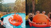 Illustratie voor: Een hilarische opblaasbare krab-bar in je zwembad hebben wij allemaal nodig deze zomer