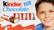 Illustratie voor: Wow: de jongen van de Kinder Chocolade verpakking is echt een hottie geworden