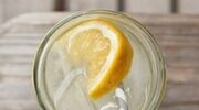 Illustratie voor: Water met citroen: is dat nu echt zo goed voor je?