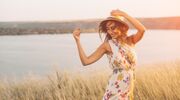 Illustratie voor: 10 zomerjurken waarin jij de hete zomerdagen overleeft