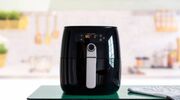 Illustratie voor: Deze dingen mag je nóóit meer in de airfryer maken