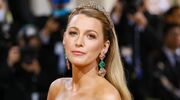 Illustratie voor: WOW! Déze lip combo droeg Blake Lively tijdens het Met Gala!