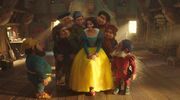 trailer disneys snow white