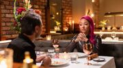 Huh Real Housewife-Djamila zit aan tafel bij Eating With My Ex met déze Temptation-ster
