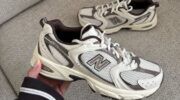 New Balance 503 bruin met wit.