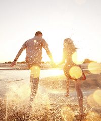 Deze 11 dingen doen alle meisjes in een relatie