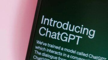 Computerscherm met de introductie van ChatGPT.
