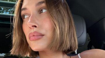 hailey bieber selfie