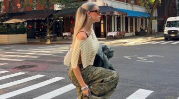 Influencer Francesca Leslie poseert voor een foto.