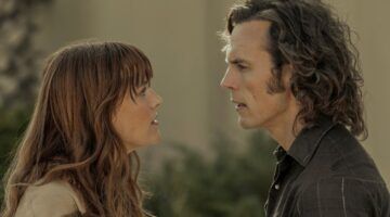 Billy en Daisy staan tegenover elkaar.