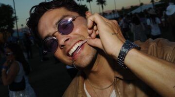 Selfie van Thijs Boermans op Coachella met Magnum.