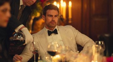 Netflix dropt de trailer van het tweede seizoen van d&eacute;ze hitserie met Theo James