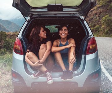 Illustratie voor: Dit zijn de leukste Airbnb’s in Nederland voor een vriendinnenweekend