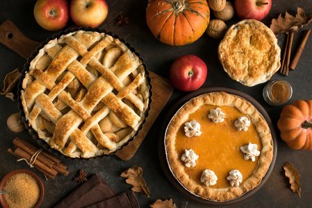 Illustratie voor: Zoete herfst: 2x recepten voor overheerlijke pompoencake