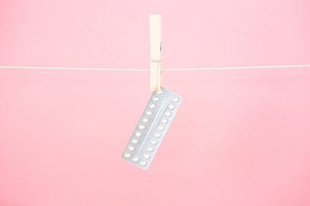 Illustratie voor: Dit moet je weten voordat je met de pil begint