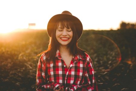 Illustratie voor: Deze 9 dingen kun je doen om jezelf een instant happiness-boost te geven