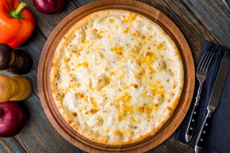 Illustratie voor: Deze pizza met 254(!) soorten kaas moet iedere kaas-liefhebber ooit proeven