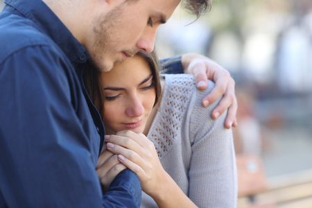 Illustratie voor: 4 dingen die in een relatie gebeuren wanneer jij niet van jezelf houdt
