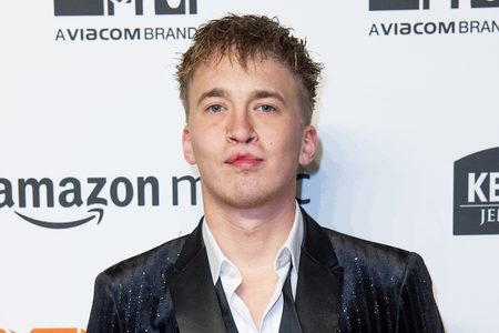 Illustratie voor: Wil je zien: de trailer van de documentaire over rapper Snelle is er