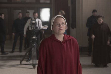 Illustratie voor: May the Lord open: The Handmaid’s Tale seizoen 4 staat NU op Videoland
