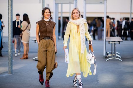 Illustratie voor: Summer ready met deze 10 optimistisch gele jurken