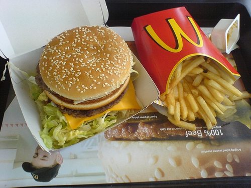 YUM! Je kunt de Big Mac-saus nu ook los bestellen bij McDonalds